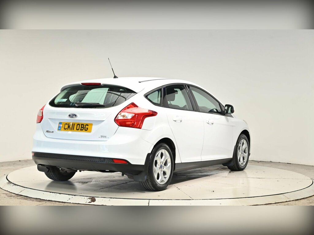 Ford Focus 1.6 Tdci Titanium Euro 5 Ss White #32