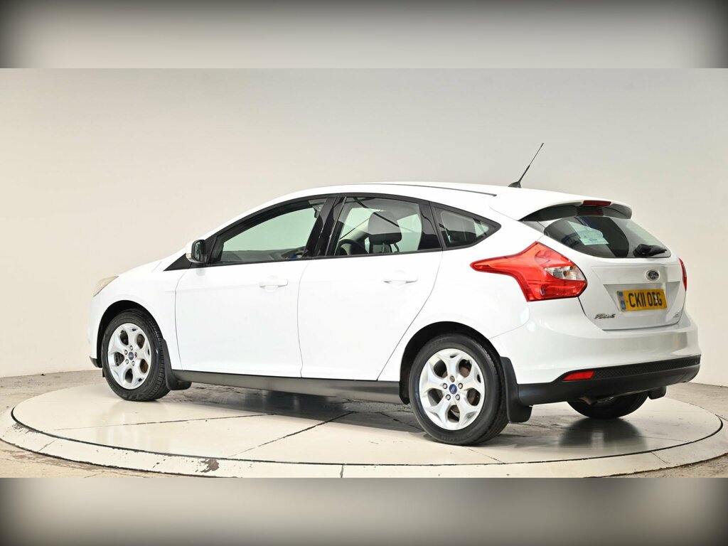 Ford Focus 1.6 Tdci Titanium Euro 5 Ss White #24