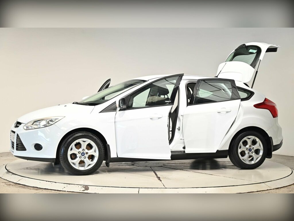 Ford Focus 1.6 Tdci Titanium Euro 5 Ss White #52
