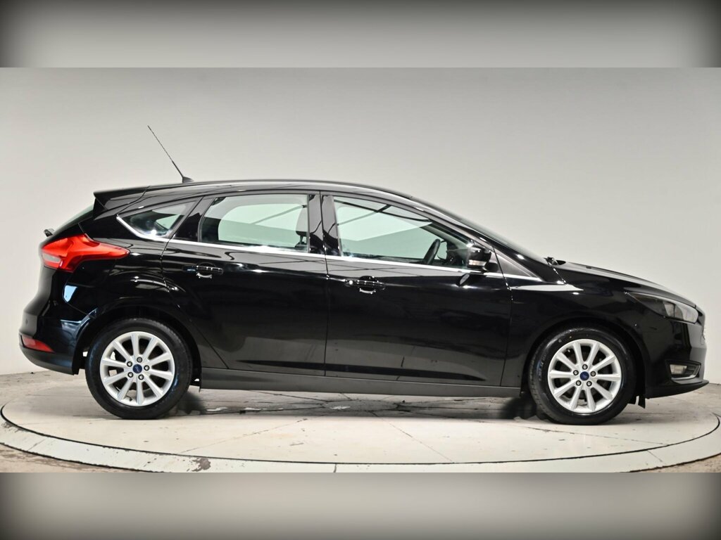 Ford Focus 1.5 Tdci Titanium Euro 6 Ss CV16ZNA Black #4