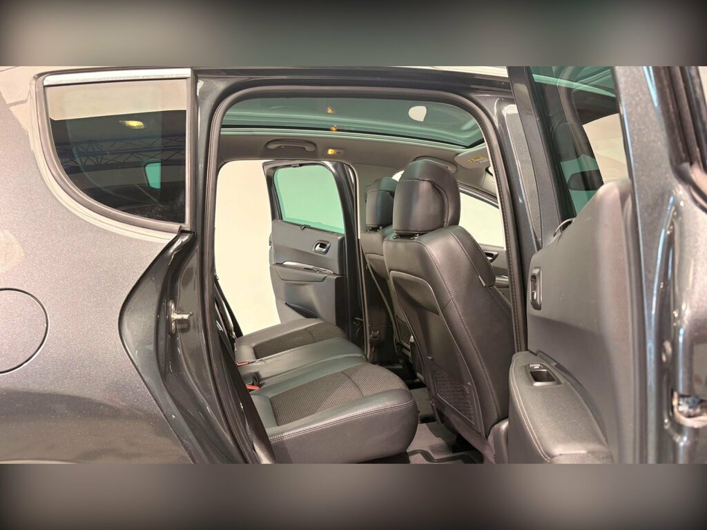 Peugeot 3008 Active Black #81