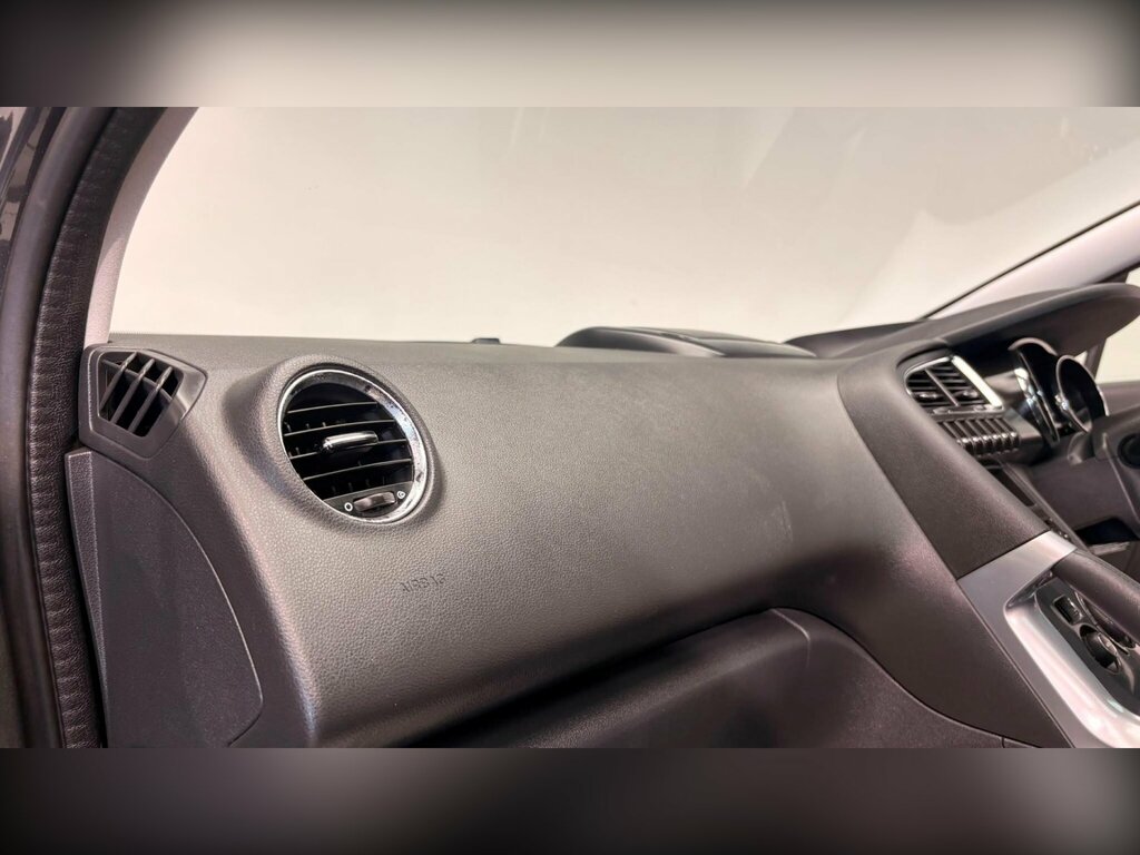 Peugeot 3008 Active Black #89