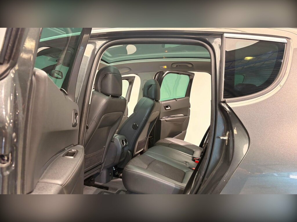 Peugeot 3008 Active Black #85