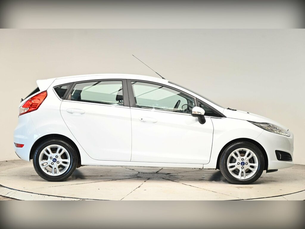 Ford Fiesta 1.5 Tdci Zetec Euro 6 White #4