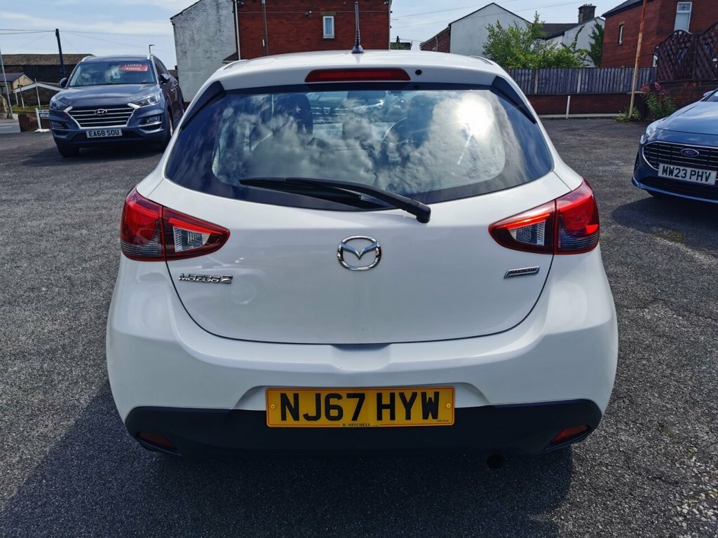 Mazda 2 1.5L Se-l Nav White #5