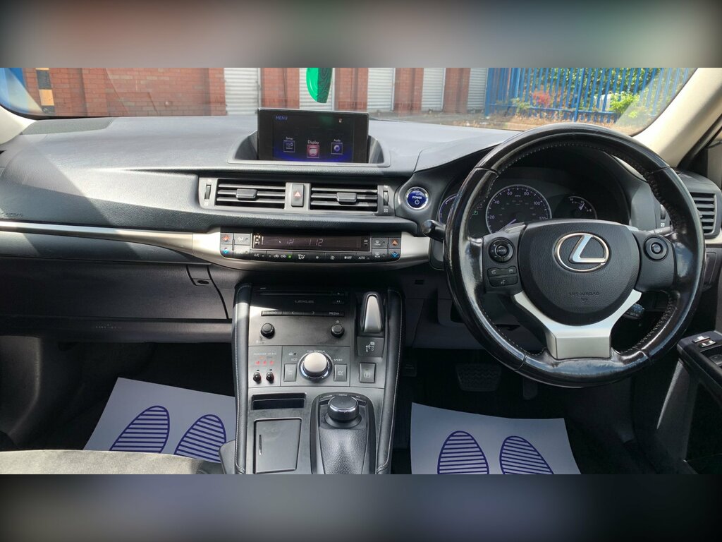 Lexus CT 1.8L Advance Silver #55