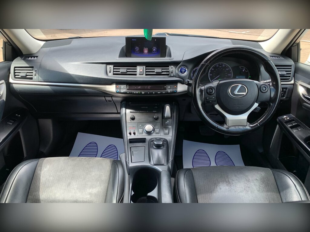 Lexus CT 1.8L Advance Silver #54