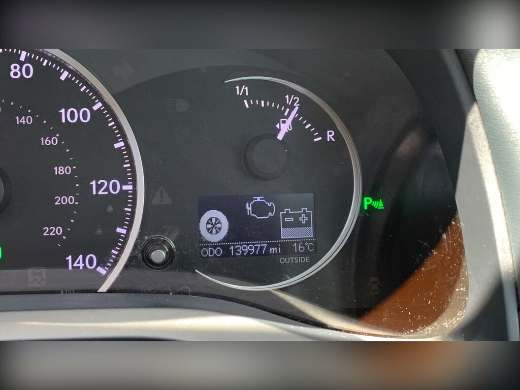 Lexus CT 1.8L Advance Silver #76