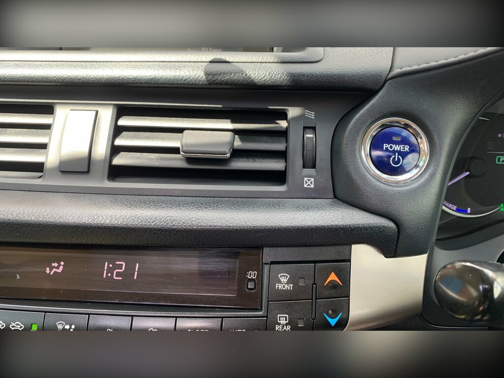 Lexus CT 1.8L Advance Silver #78