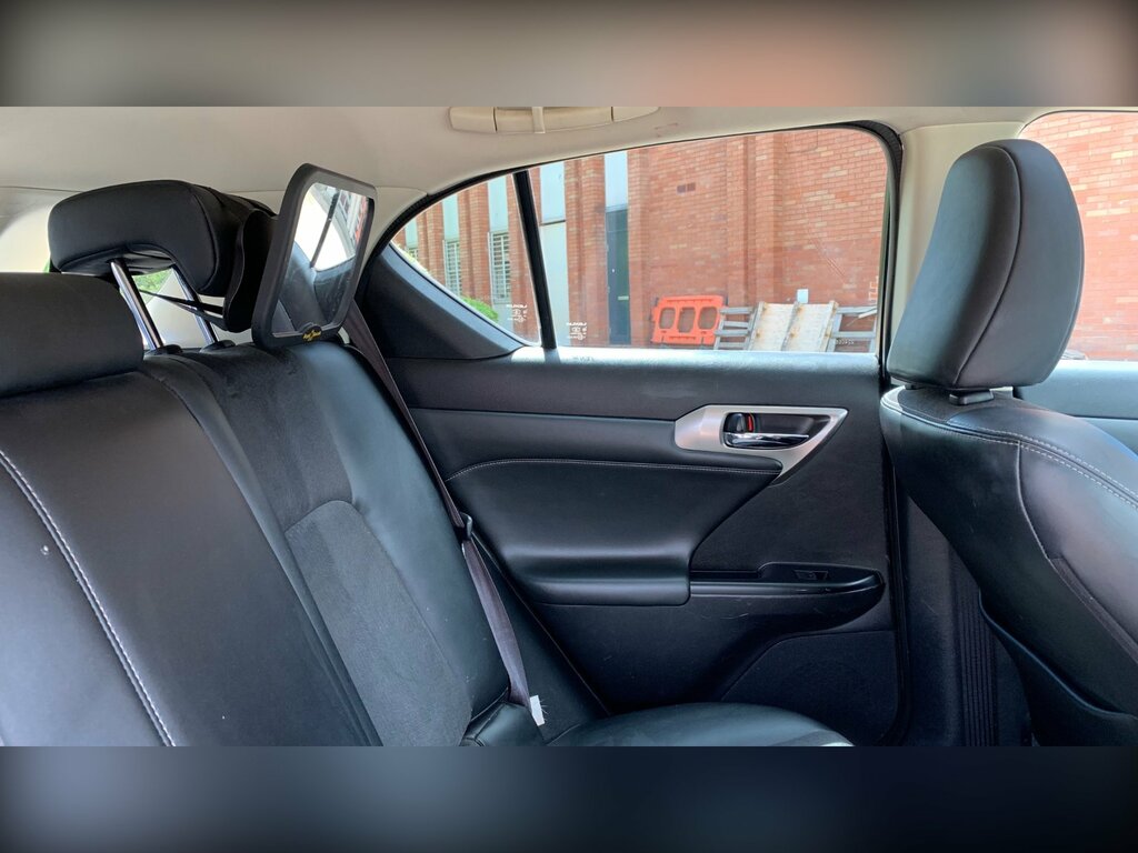 Lexus CT 1.8L Advance Silver #41