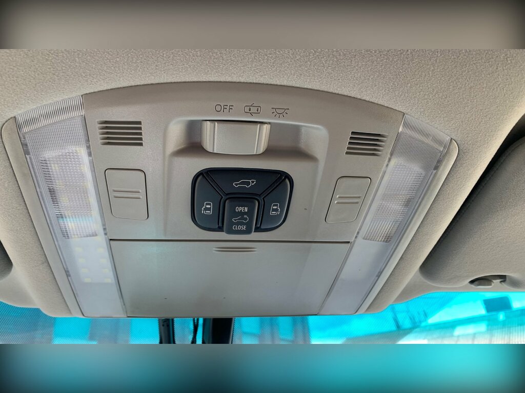 Toyota Vellfire 2.4 201414 7 Seats Mpv Ulez Black #67