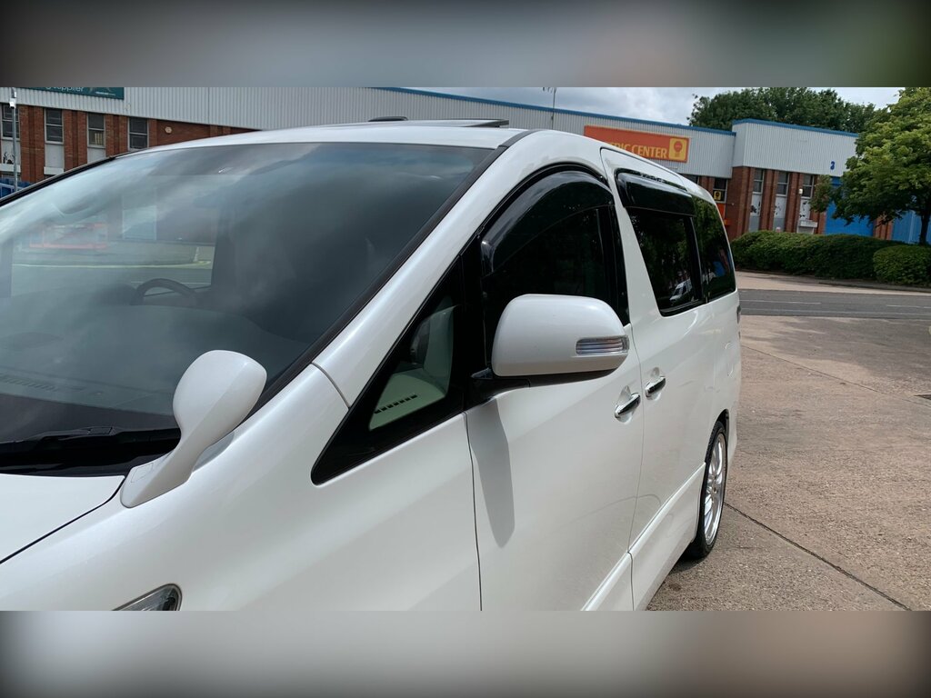 Toyota Vellfire 2.4 201414 7 Seats Mpv Ulez Black #19