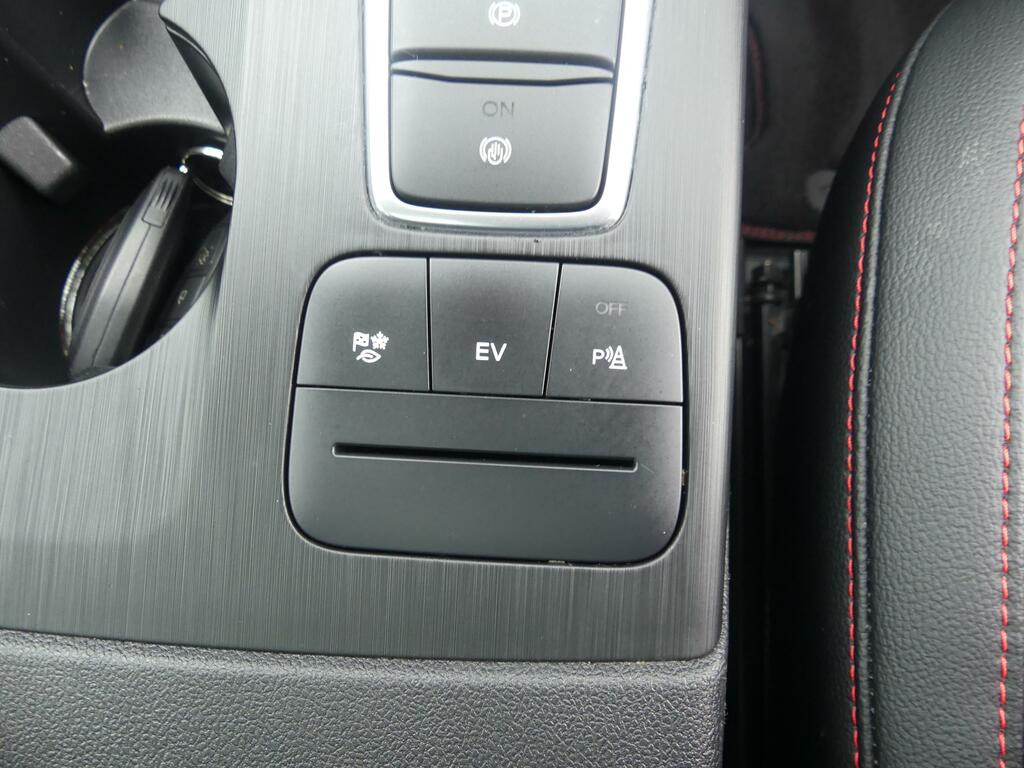 Ford Kuga 2.5 Phev Vignale Cvt Red #28
