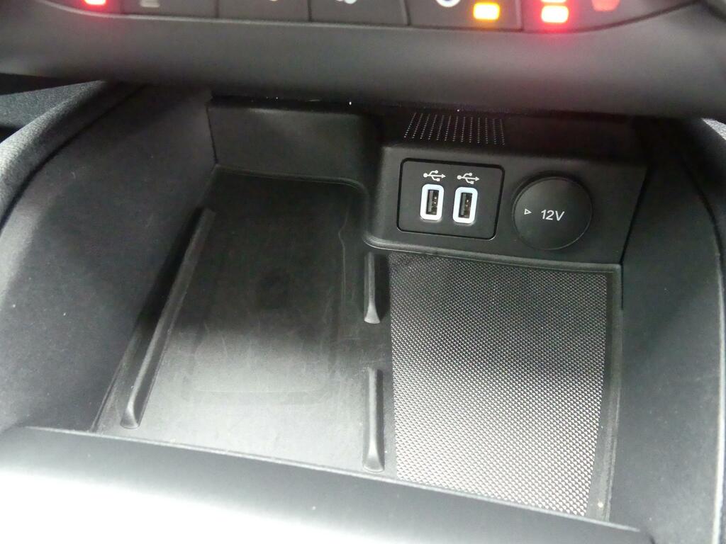 Ford Kuga 2.5 Phev Vignale Cvt Red #38