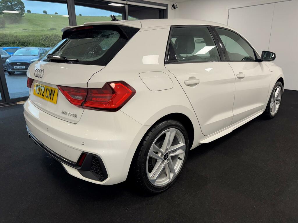 Audi A1 1.0 Tfsi 25 S Line Sportback YD72CMY White #6