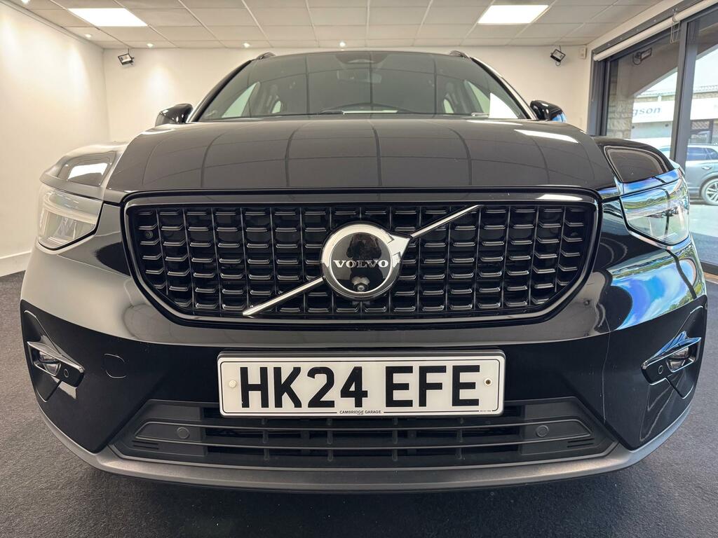 Volvo XC40 2.0 B3 Mhev Plus Dark Suv Hyb Black #2