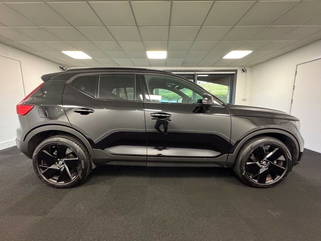 Volvo XC40 2.0 B4 Mhev Plus Black Edition Suv Hybr Black #5