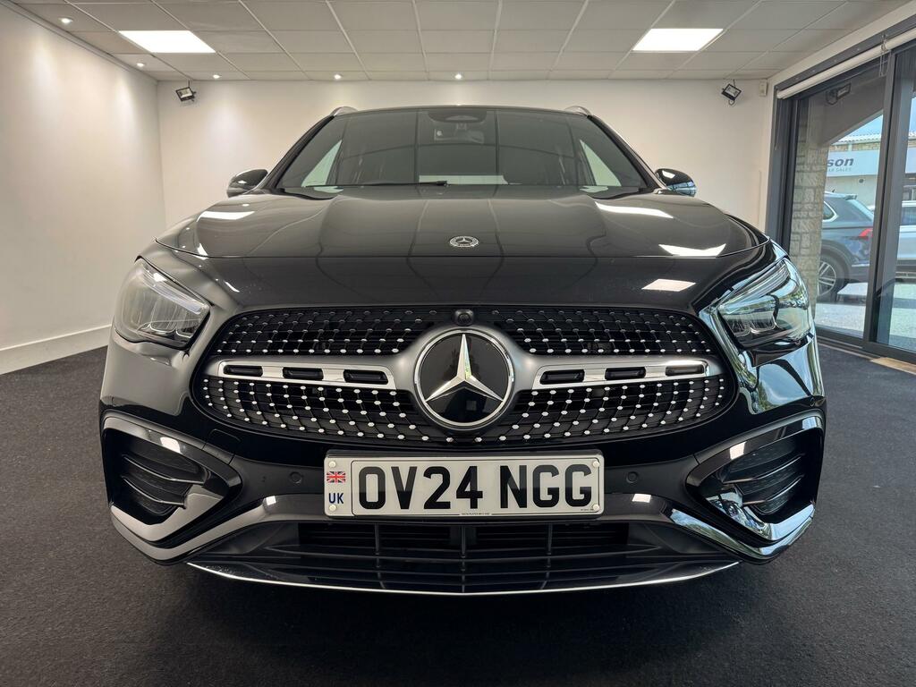 Mercedes-Benz GLA Class 1.3 Gla200h Mhev Amg Line Executive Su Black #2