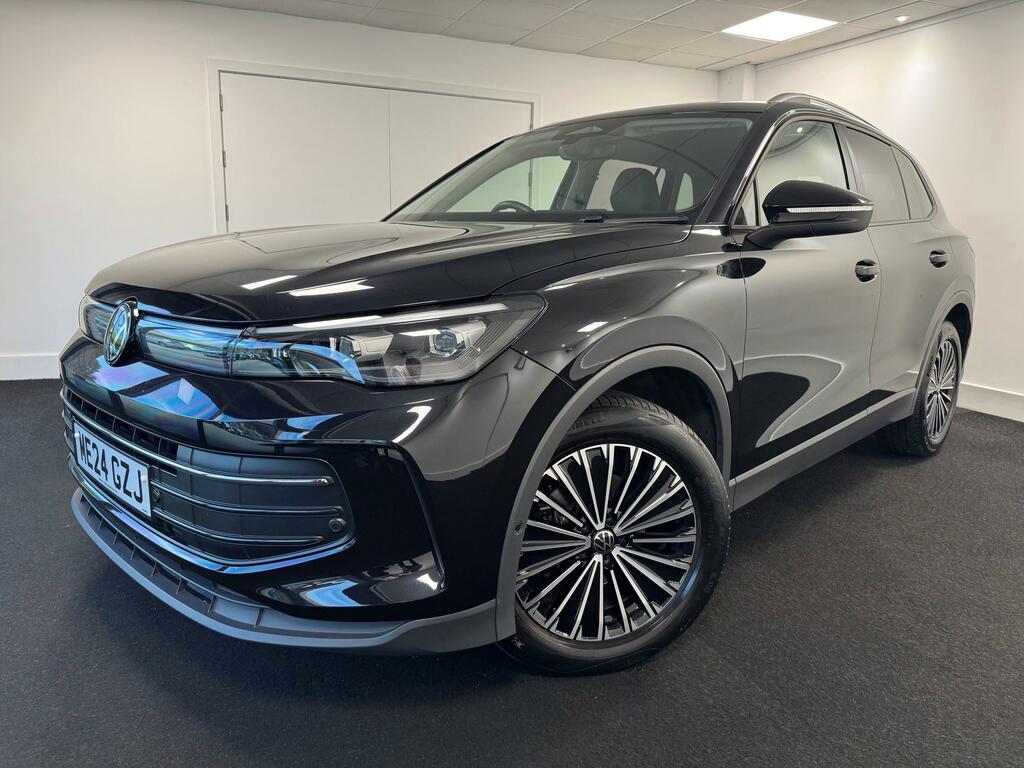 Volkswagen Tiguan 1.5 Etsi Mhev Match Suv Hybri Black