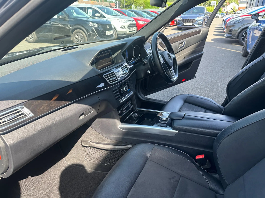 Mercedes-Benz E Class Amg Sport Cdi Silver #19