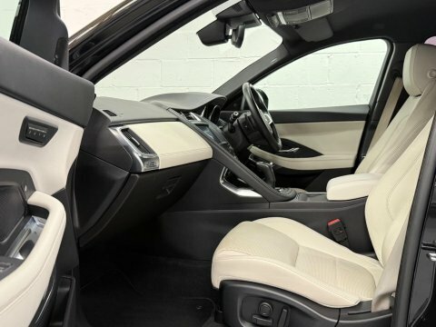 Jaguar E-Pace 2.0 D180 R-dynamic LD19VHJ Black #3