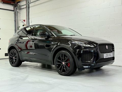 Jaguar E-Pace 2.0 D180 R-dynamic Black