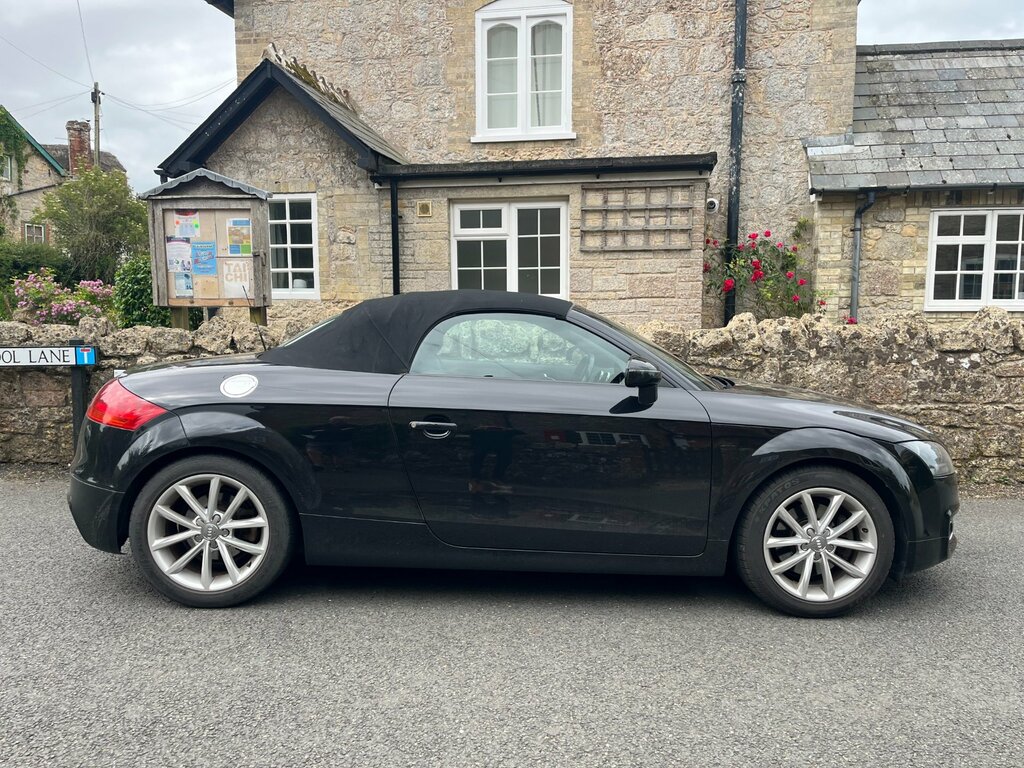 Audi TT  Black #8