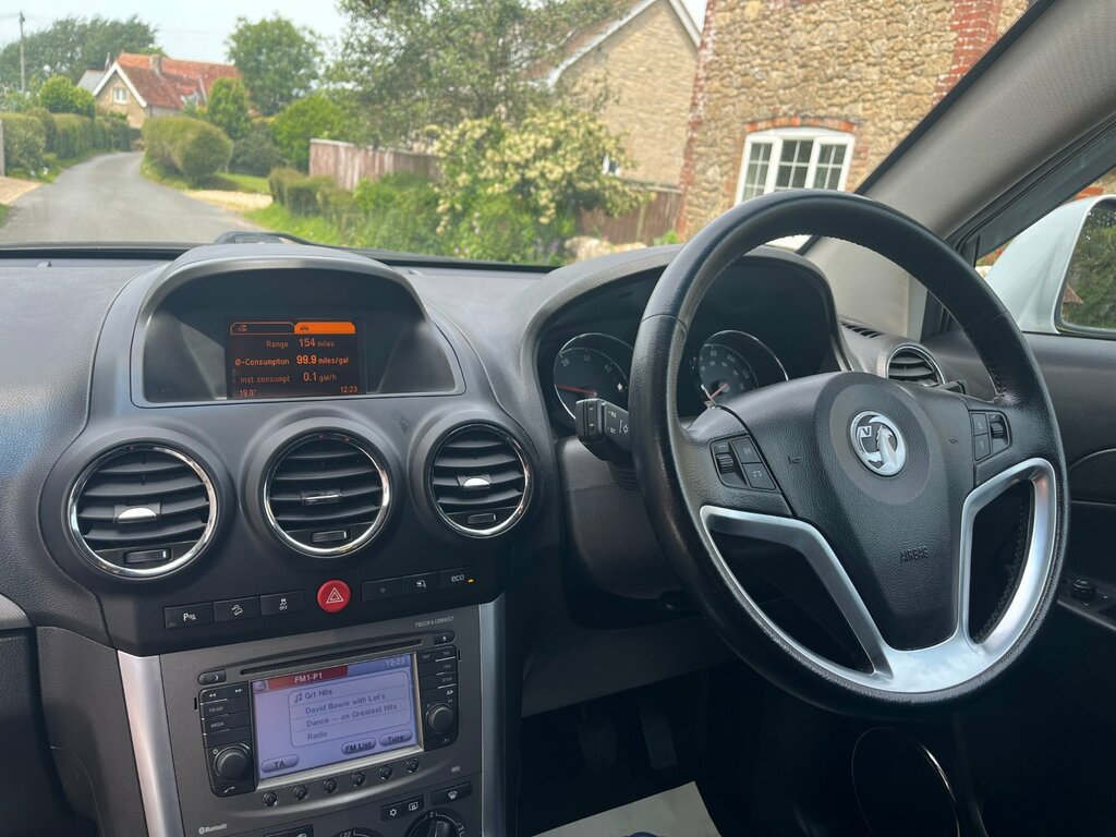 Vauxhall Antara 2.2 Exclusive Cdti 4X4 White #9