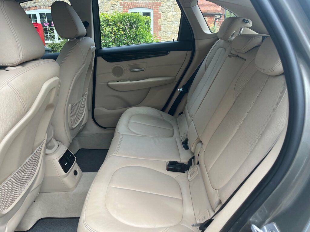 BMW 2 Series Active Tourer 2.0 218D Luxury Mpv Euro 6 Ss Silver #6