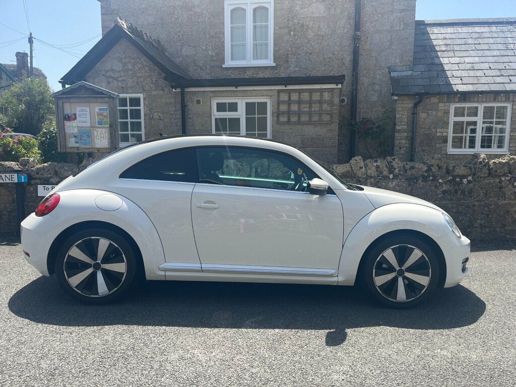 Volkswagen Beetle 1.2 Tsi Design Hatchback 6Spd Eu White #2