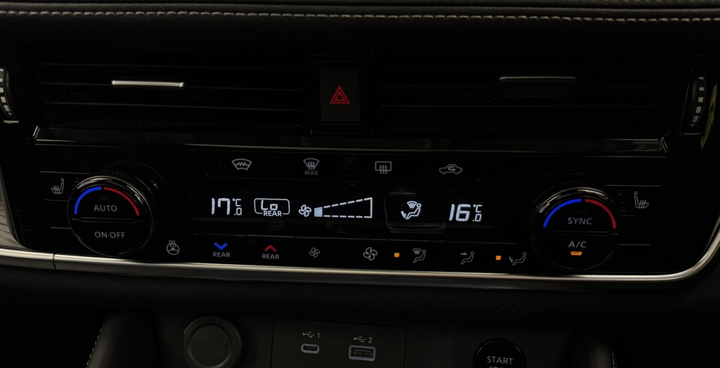 Nissan X-Trail E-4orce Tekna E Power Silver #29