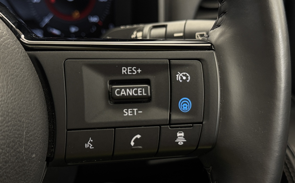 Nissan X-Trail E-4orce Tekna E Power Silver #32