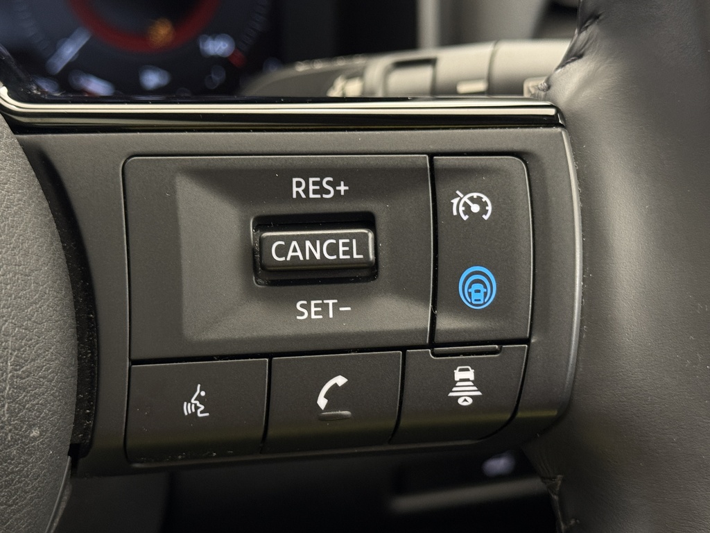 Nissan X-Trail E-4orce Tekna E Power Silver #33