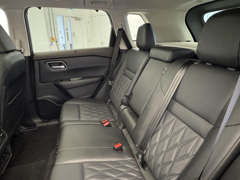 Nissan X-Trail E-4orce Tekna E Power Silver #14