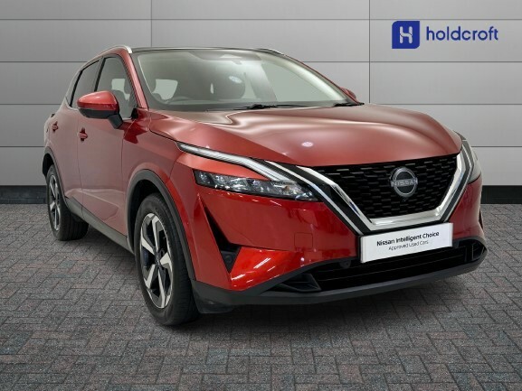 Nissan Qashqai 1.3 Dig-t Mh N-connecta Glass Roof Red
