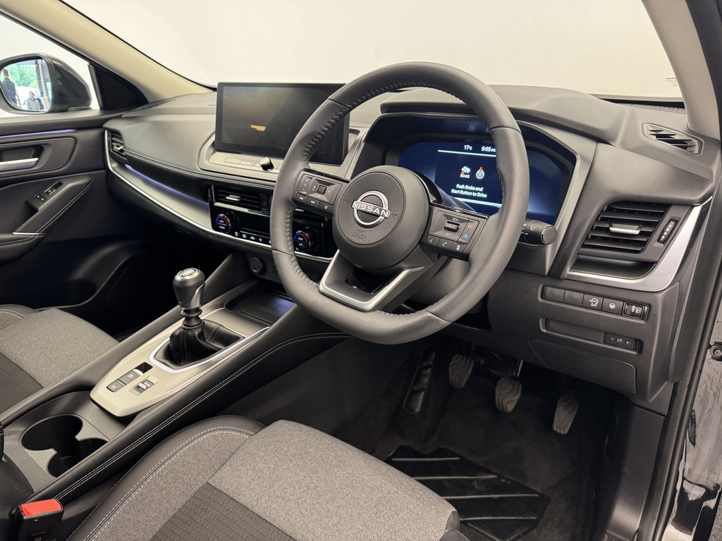 Nissan Qashqai 1.3 Dig-t Mh N-connecta Glass Roof OV75AYB Black #3