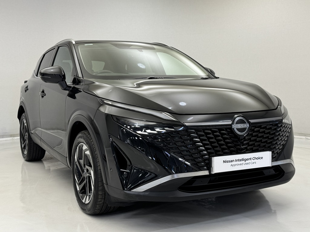 Nissan Qashqai 1.5 E-power N-connecta Glass Roof OV75GVC Black #2