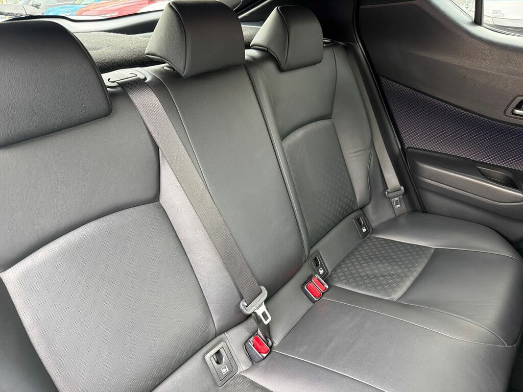 Toyota C-Hr 1.8 Hybrid Dynamic Silver #9