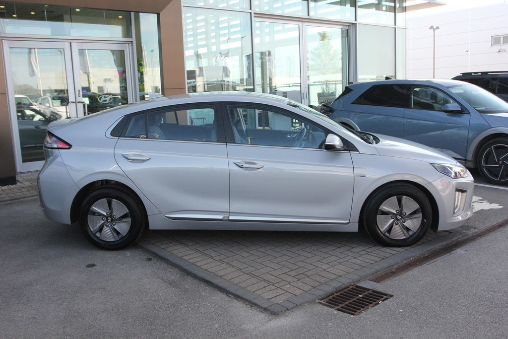 Hyundai Ioniq 1.6 Gdi Hybrid Premium Dct Silver #5