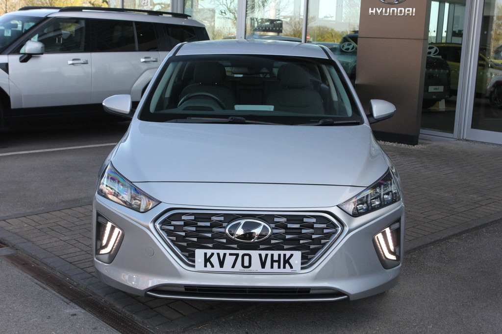 Hyundai Ioniq 1.6 Gdi Hybrid Premium Dct Silver #2