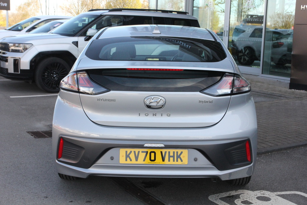 Hyundai Ioniq 1.6 Gdi Hybrid Premium Dct Silver #4