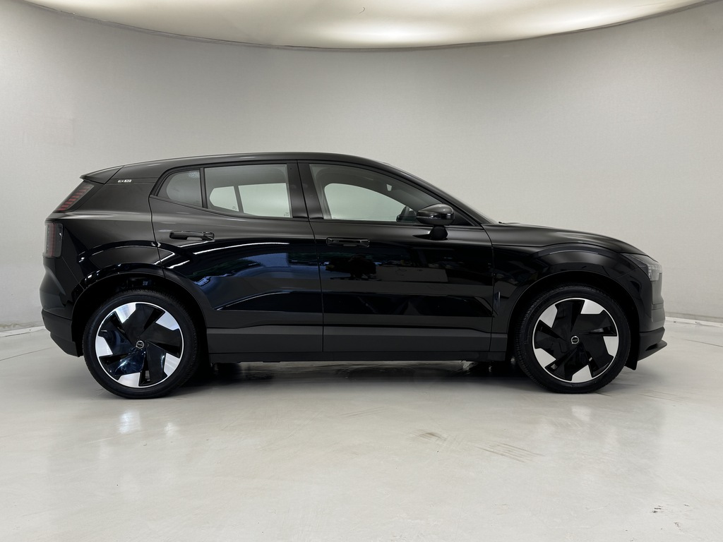 Volvo EX30 315Kw Twin Motor Performance Ultra 69Kwh #2