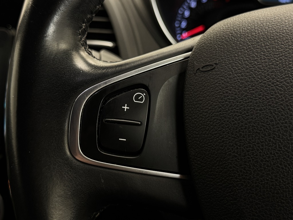 Renault Captur Iconic Tce Black #34