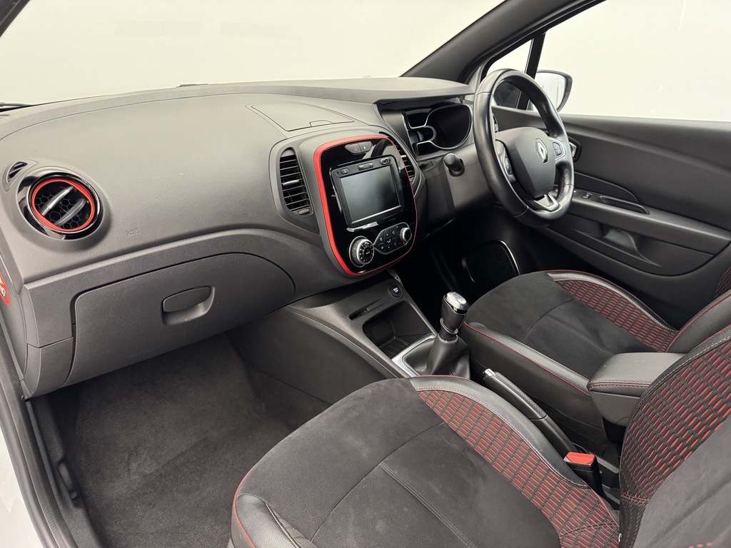 Renault Captur Iconic Tce Black #21