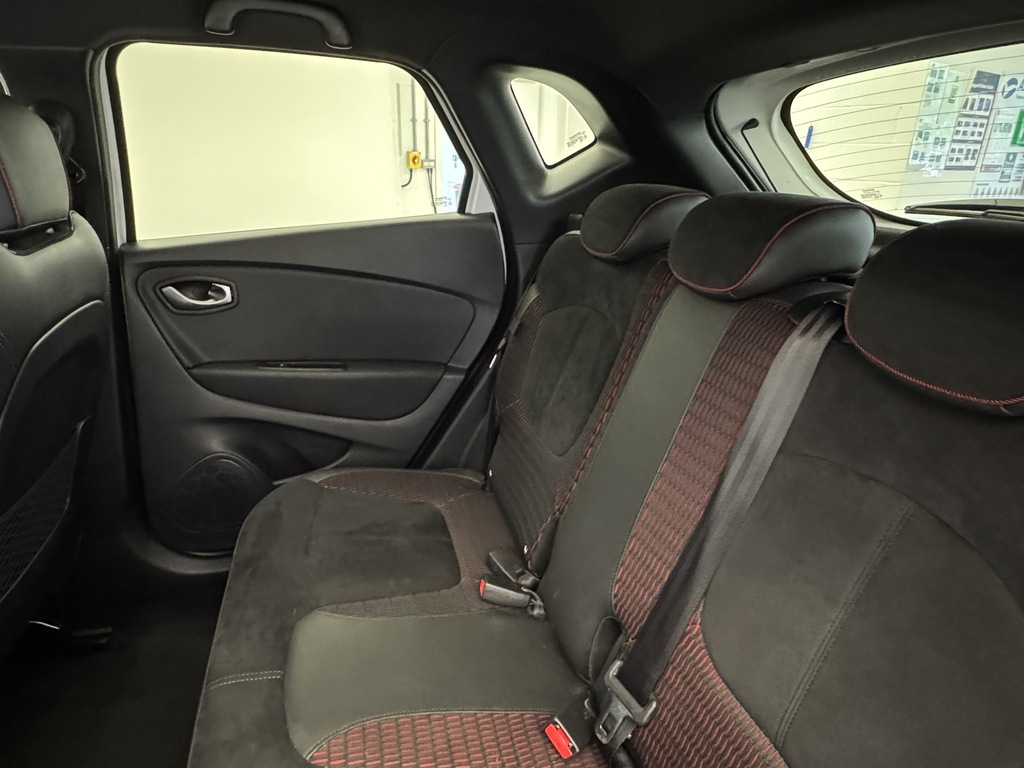 Renault Captur Iconic Tce Black #19
