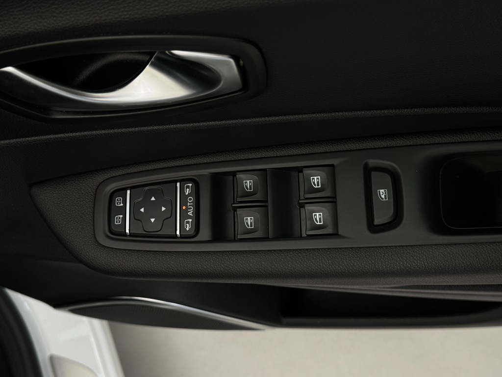 Renault Captur Iconic Tce Black #27