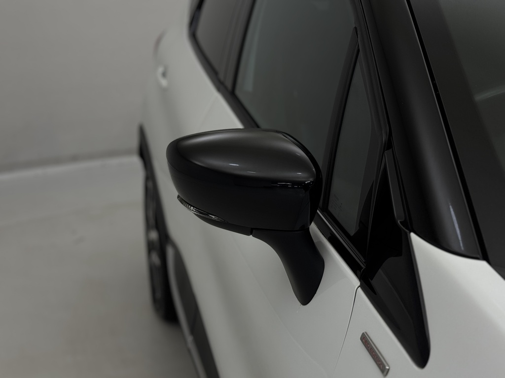 Renault Captur Iconic Tce Black #40
