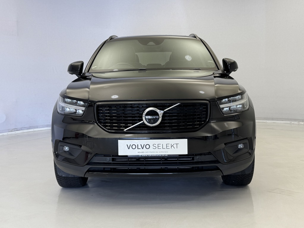 Volvo XC40 2.0 D4 190 First Edition Awd Geartronic Black #3
