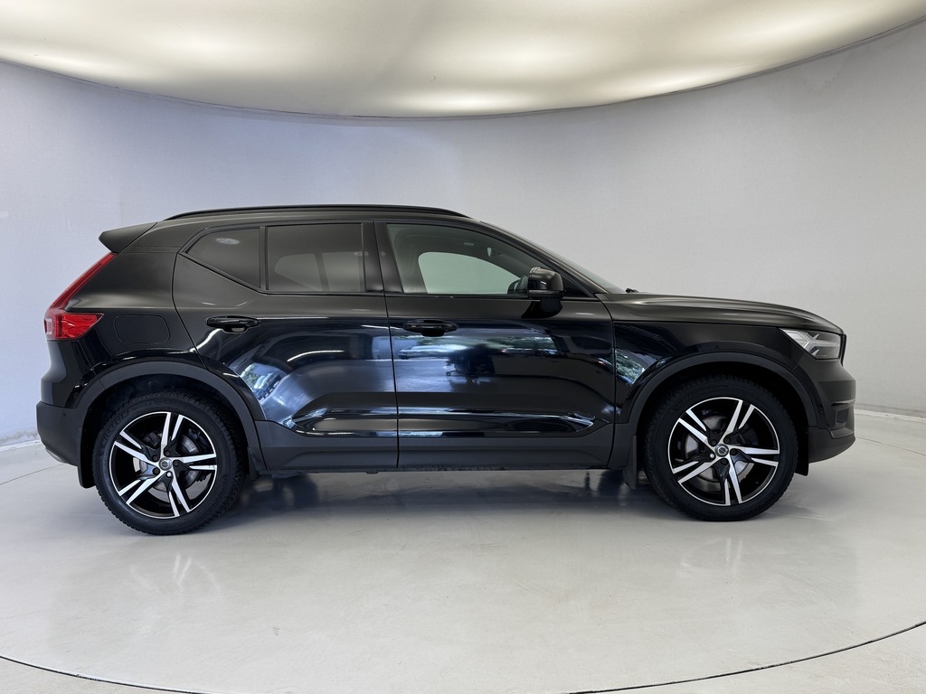 Volvo XC40 2.0 D4 190 First Edition Awd Geartronic Black #2
