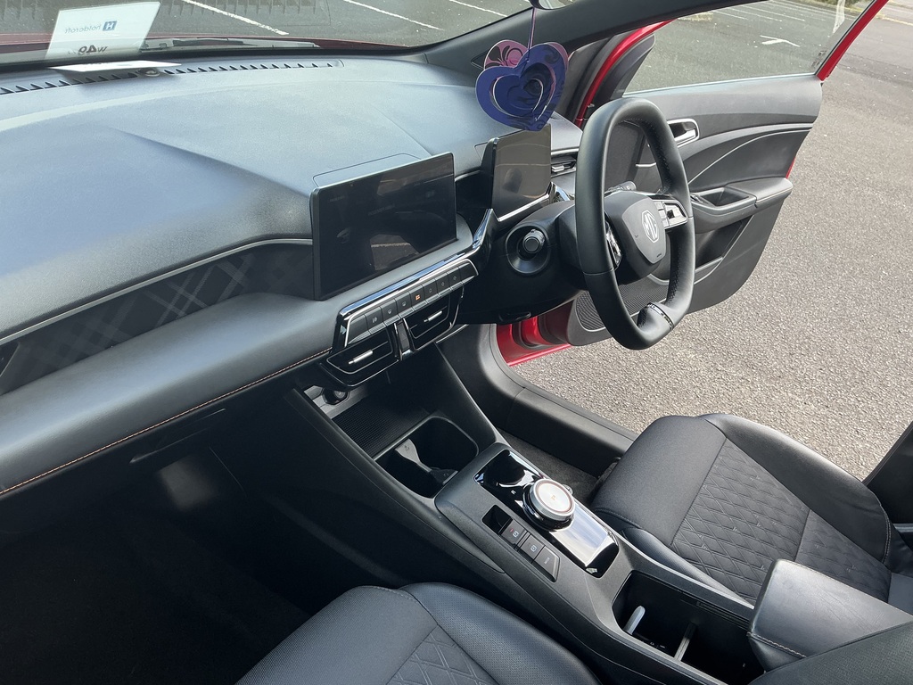 MG MG3 1.5 Hybrid Trophy Au Silver #46